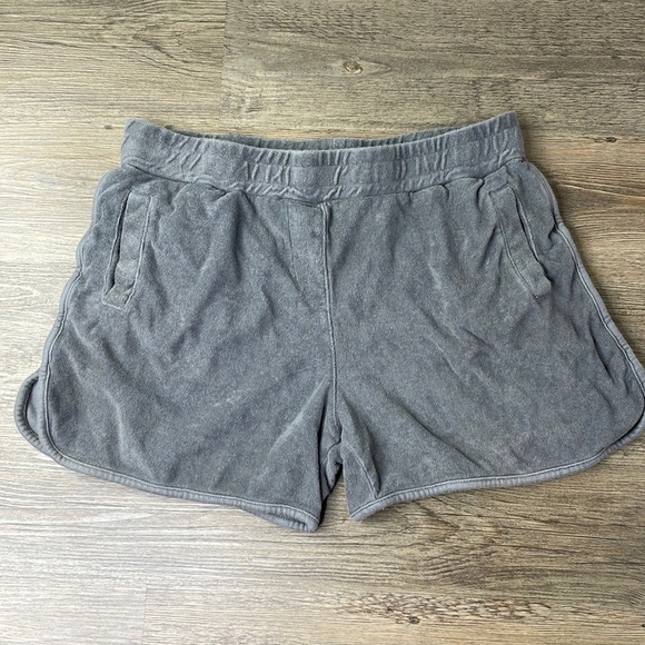 Varley Women’s Marwood High Rise Grey Terrycloth Loungewear Shorts, size Large - Picture 3 of 10